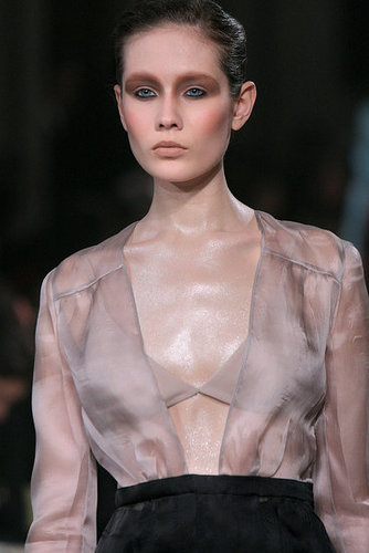 Miu Miu Fall 2009: A Sultry Riff on the Bourgeois Miu Miu Fall 2009: A Sultry Riff on the Bourgeois