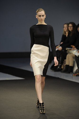 RM by Roland Mouret Fall 2009: "The Work of a Local Dressmaker" RM by Roland Mouret Fall 2009: "The Work of a Local Dressmaker"