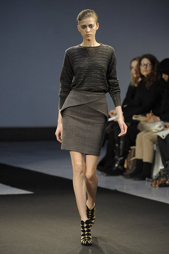 RM by Roland Mouret Fall 2009: "The Work of a Local Dressmaker" RM by Roland Mouret Fall 2009: "The Work of a Local Dressmaker"
