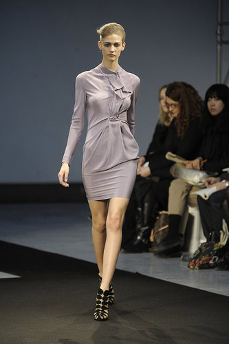 RM by Roland Mouret Fall 2009: "The Work of a Local Dressmaker" RM by Roland Mouret Fall 2009: "The Work of a Local Dressmaker"