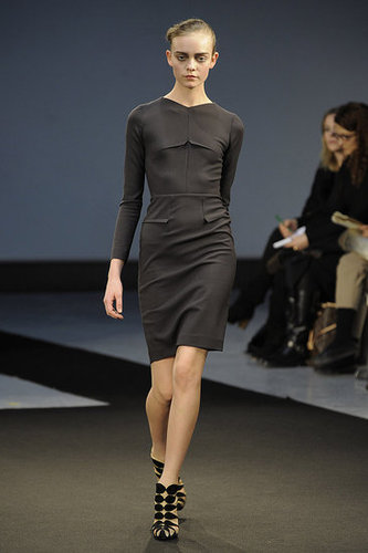 RM by Roland Mouret Fall 2009: "The Work of a Local Dressmaker" RM by Roland Mouret Fall 2009: "The Work of a Local Dressmaker"