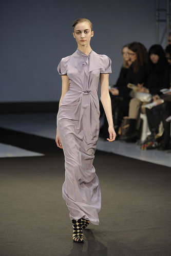 RM by Roland Mouret Fall 2009: "The Work of a Local Dressmaker" RM by Roland Mouret Fall 2009: "The Work of a Local Dressmaker"