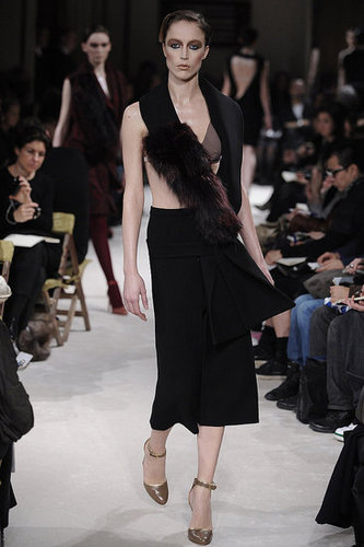 Miu Miu Fall 2009: A Sultry Riff on the Bourgeois Miu Miu Fall 2009: A Sultry Riff on the Bourgeois