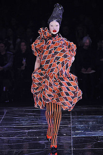 Alexander McQueen Fall 2009: A Twisted Fantasy Alexander McQueen Fall 2009: A Twisted Fantasy