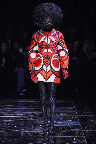 Alexander McQueen Fall 2009: A Twisted Fantasy Alexander McQueen Fall 2009: A Twisted Fantasy