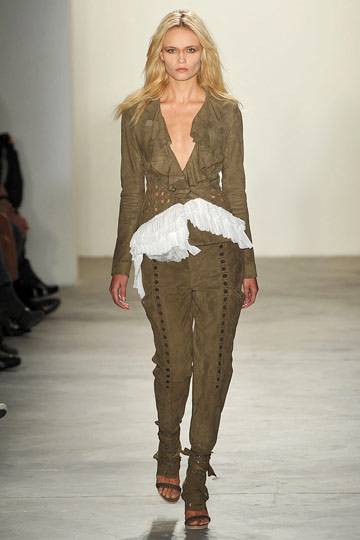 Altuzarra Grows In a New, Seventies-Inspired Direction for Spring 2009 Altuzarra Grows In a New, Seventies-Inspired Direction for Spring 2009