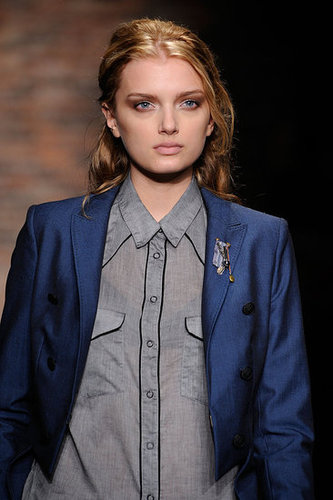 Rag & Bone Adds Sunglasses, Shoes, and Other Sundry Accessories to Their Cool Girl Basics for Spring 2010 Rag & Bone Adds Sunglasses, Shoes, and Other Sundry Accessories to Their Cool Girl Basics for Spring 2010