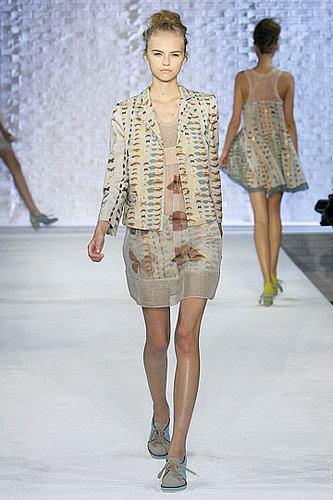 Alberta Ferretti's Spring 2010 Philosophy: Light, Gauzy, and Full of Lips Alberta Ferretti's Spring 2010 Philosophy: Light, Gauzy, and Full of Lips