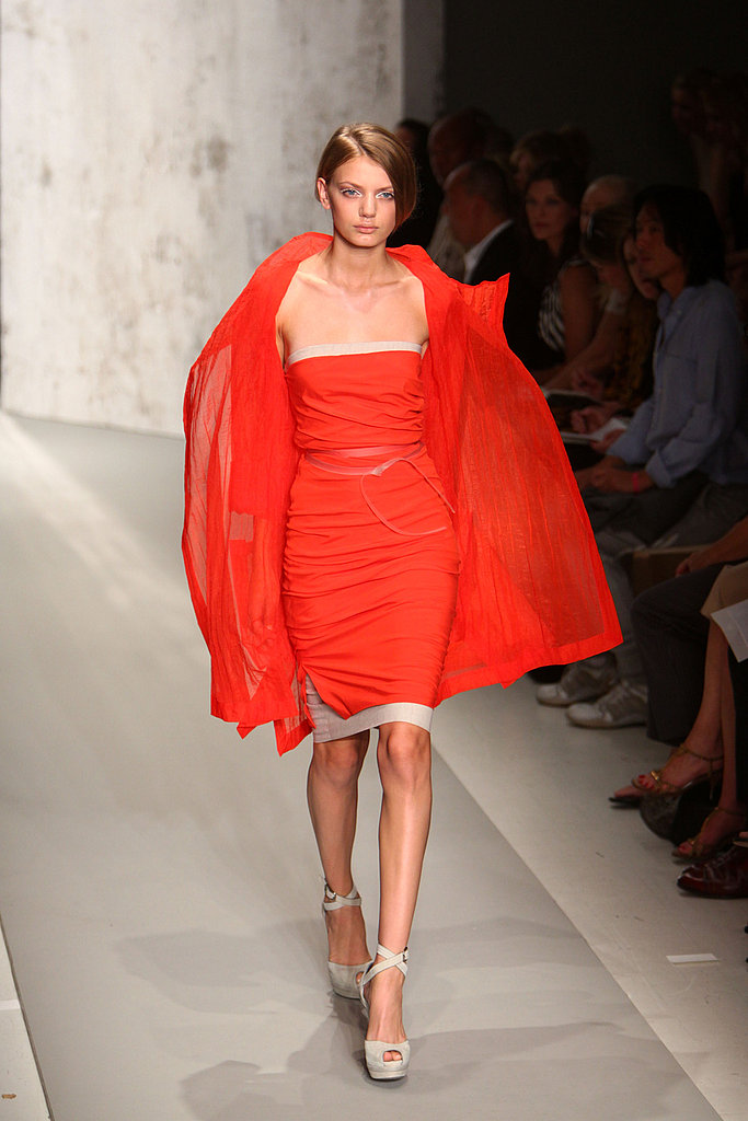 Donna Karan Spring 2010: Natural, Neutral, and With a Side of Vivid Coral Donna Karan Spring 2010: Natural, Neutral, and With a Side of Vivid Coral