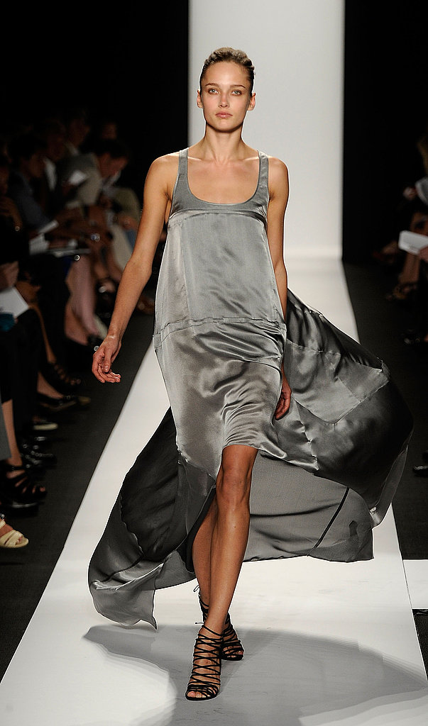 Narciso Rodriguez Loosens Up for Spring 2010, Signs Deal with eBay for Lower-Priced Line Narciso Rodriguez Loosens Up for Spring 2010, Signs Deal with eBay for Lower-Priced Line