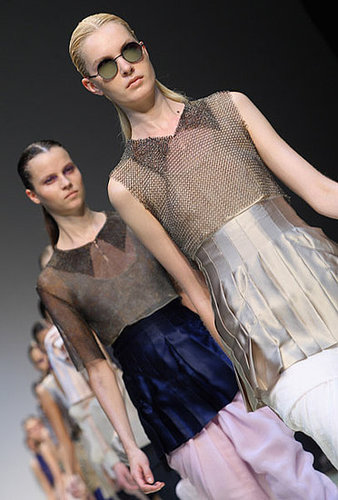 Marios Schwab Debuts Three-Way Layering for Spring 2010 Marios Schwab Debuts Three-Way Layering for Spring 2010