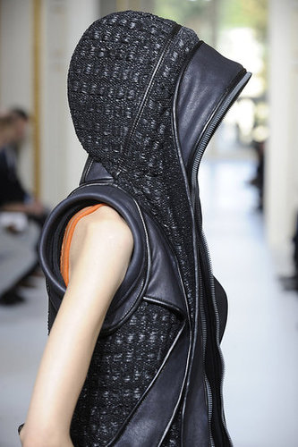 Balenciaga Aims to Go Thorougly Modern for Spring 2010 Balenciaga Aims to Go Thorougly Modern for Spring 2010