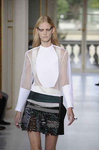 Balenciaga Aims to Go Thorougly Modern for Spring 2010 Balenciaga Aims to Go Thorougly Modern for Spring 2010