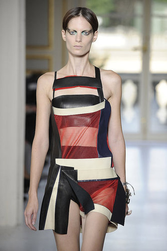 Balenciaga Aims to Go Thorougly Modern for Spring 2010 Balenciaga Aims to Go Thorougly Modern for Spring 2010