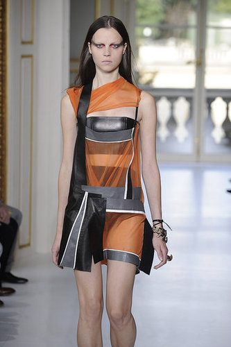 Balenciaga Aims to Go Thorougly Modern for Spring 2010 Balenciaga Aims to Go Thorougly Modern for Spring 2010