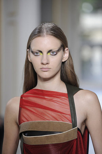 Balenciaga Aims to Go Thorougly Modern for Spring 2010 Balenciaga Aims to Go Thorougly Modern for Spring 2010