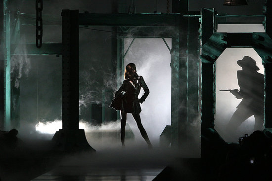 Christian Dior Channels Film Noir for Spring 2010 Christian Dior Channels Film Noir for Spring 2010