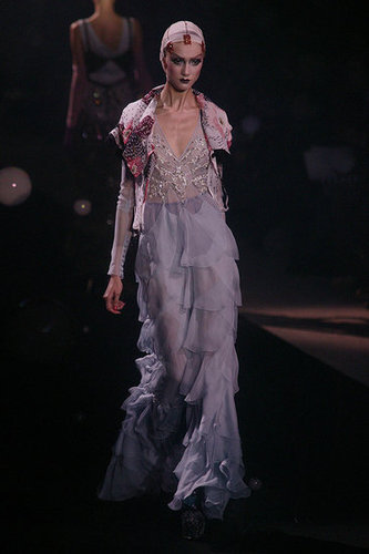 John Galliano Harks Back to Fading Film Stars for Spring 2010 John Galliano Harks Back to Fading Film Stars for Spring 2010