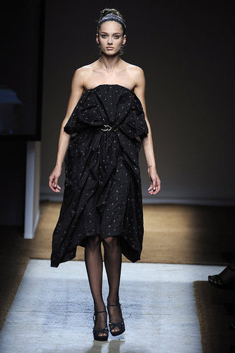Stefano Pilati Is Seeing Strawberries, Knee Slits for Yves Saint Laurent Spring 2010 Stefano Pilati Is Seeing Strawberries, Knee Slits for Yves Saint Laurent Spring 2010