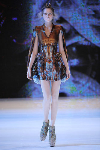 Alexander McQueen Shows Holographic Alien Beauties for Spring 2010 Alexander McQueen Shows Holographic Alien Beauties for Spring 2010