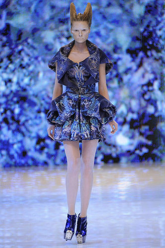 Alexander McQueen Shows Holographic Alien Beauties for Spring 2010 Alexander McQueen Shows Holographic Alien Beauties for Spring 2010