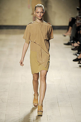 Pheobe Philo's First Celine Runway Collection for Spring 2010: The Reviews Are In Pheobe Philo's First Celine Runway Collection for Spring 2010: The Reviews Are In