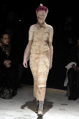 Paris Fashion Week: Comme des Garcons Fall 2009 Paris Fashion Week: Comme des Garcons Fall 2009