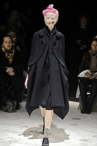 Paris Fashion Week: Comme des Garcons Fall 2009 Paris Fashion Week: Comme des Garcons Fall 2009