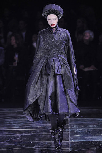 Paris Fashion Week: Alexander McQueen Fall 2009 Paris Fashion Week: Alexander McQueen Fall 2009