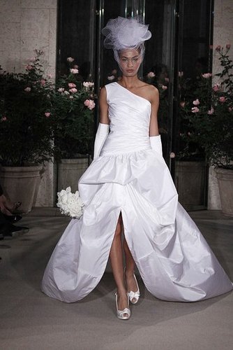 New York Bridal Market: Oscar de la Renta Spring 2010 New York Bridal Market: Oscar de la Renta Spring 2010