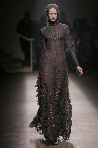 Paris Fashion Week: Gareth Pugh Spring 2010 Paris Fashion Week: Gareth Pugh Spring 2010