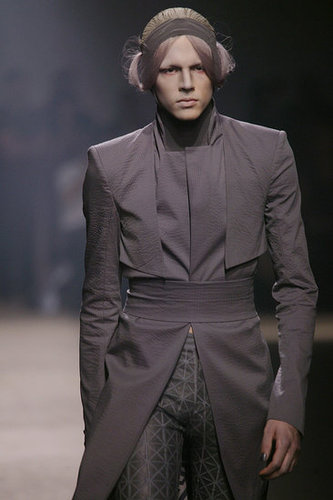 Paris Fashion Week: Gareth Pugh Spring 2010 Paris Fashion Week: Gareth Pugh Spring 2010
