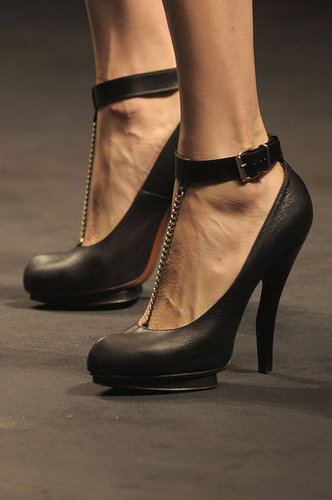 Paris Fashion Week: Lanvin Spring 2010 Paris Fashion Week: Lanvin Spring 2010