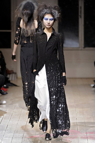 Paris Fashion Week: Yohji Yamamoto Spring 2010 Paris Fashion Week: Yohji Yamamoto Spring 2010