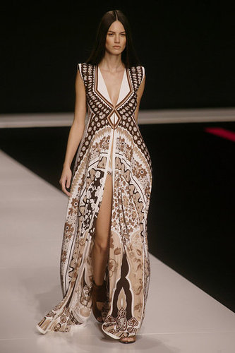 Paris Fashion Week: Leonard Spring 2010 Paris Fashion Week: Leonard Spring 2010