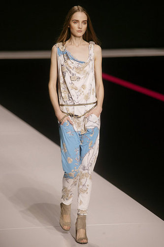 Paris Fashion Week: Leonard Spring 2010 Paris Fashion Week: Leonard Spring 2010