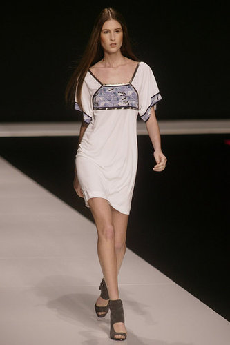 Paris Fashion Week: Leonard Spring 2010 Paris Fashion Week: Leonard Spring 2010