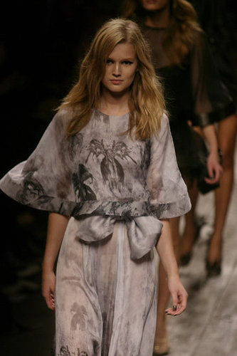 Paris Fashion Week: Valentino Spring 2010 Paris Fashion Week: Valentino Spring 2010