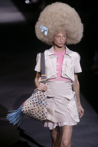 Paris Fashion Week: Louis Vuitton Spring 2010 Paris Fashion Week: Louis Vuitton Spring 2010