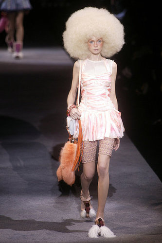 Paris Fashion Week: Louis Vuitton Spring 2010 Paris Fashion Week: Louis Vuitton Spring 2010