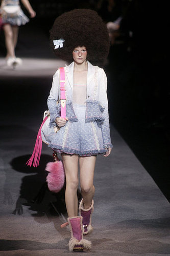 Paris Fashion Week: Louis Vuitton Spring 2010 Paris Fashion Week: Louis Vuitton Spring 2010