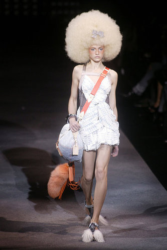 Paris Fashion Week: Louis Vuitton Spring 2010 Paris Fashion Week: Louis Vuitton Spring 2010