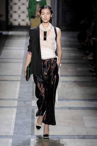 Paris Fashion Week: Dries Van Noten Spring 2010 Paris Fashion Week: Dries Van Noten Spring 2010