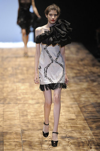 Paris Fashion Week: Giambattista Valli Spring 2010 Paris Fashion Week: Giambattista Valli Spring 2010