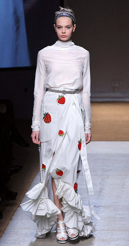Paris Fashion Week: Yves Saint Laurent Spring 2010 Paris Fashion Week: Yves Saint Laurent Spring 2010