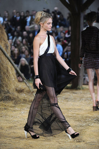 Paris Fashion Week: Chanel Spring 2010 Paris Fashion Week: Chanel Spring 2010