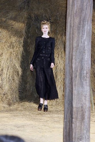 Paris Fashion Week: Chanel Spring 2010 Paris Fashion Week: Chanel Spring 2010
