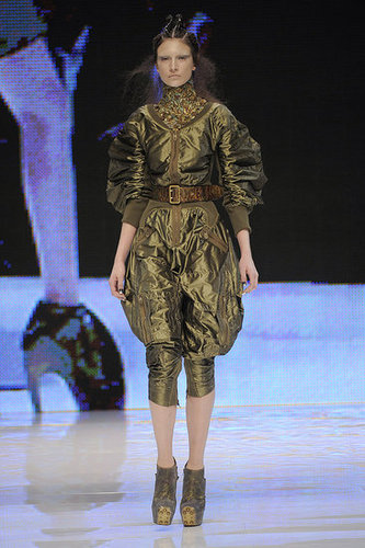 Paris Fashion Week: Alexander McQueen Spring 2010 Paris Fashion Week: Alexander McQueen Spring 2010