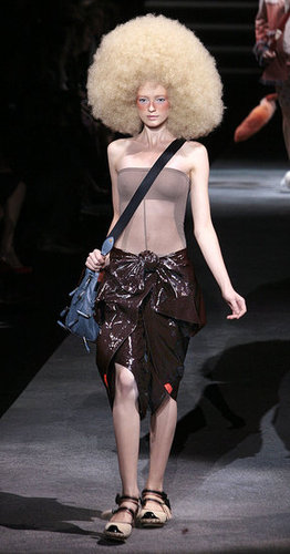 Paris Fashion Week: Louis Vuitton Spring 2010 Paris Fashion Week: Louis Vuitton Spring 2010
