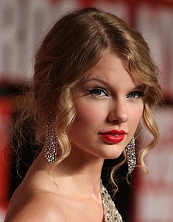 Photos of Taylor Swift at the 2009 MTV Video Music Awards